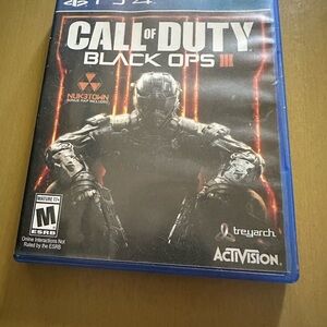 Call of Duty: Black Ops III for PS4 - Blue Case and game disc.
